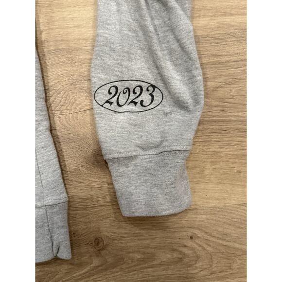 Taylor Swift The Eras Tour Official Pullover Sweatshirt Size Medium - Picture 4 of 8